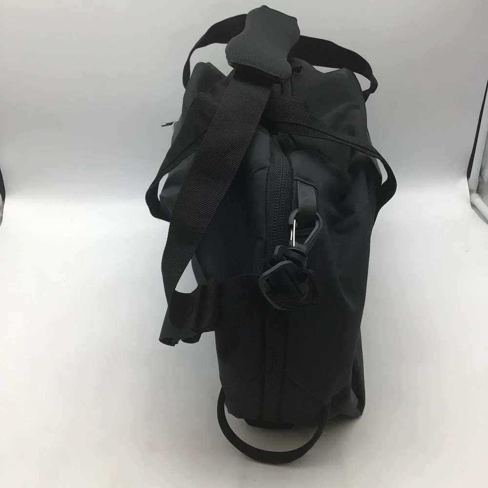 Thule Aion Duffel 35L Black Waxed Canvas Travel Bag Crossbody 3204725 NEW